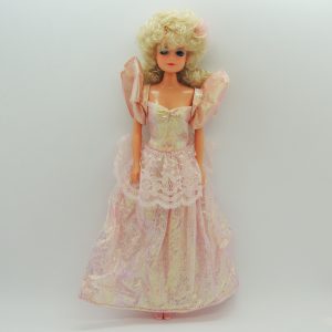 Muñeca Betty Vestido Rosa Marca Tong Tipo Barbie Vintage