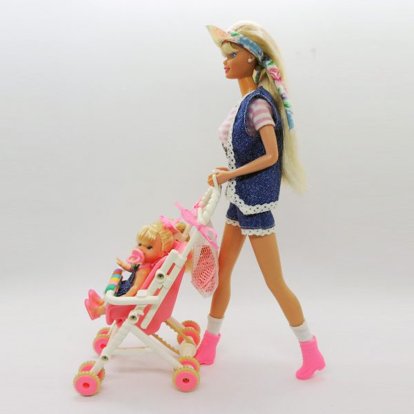 Barbie 1995 STROLLIN' FUN AA BARBIE & KELLY Fabriqué en Chine x