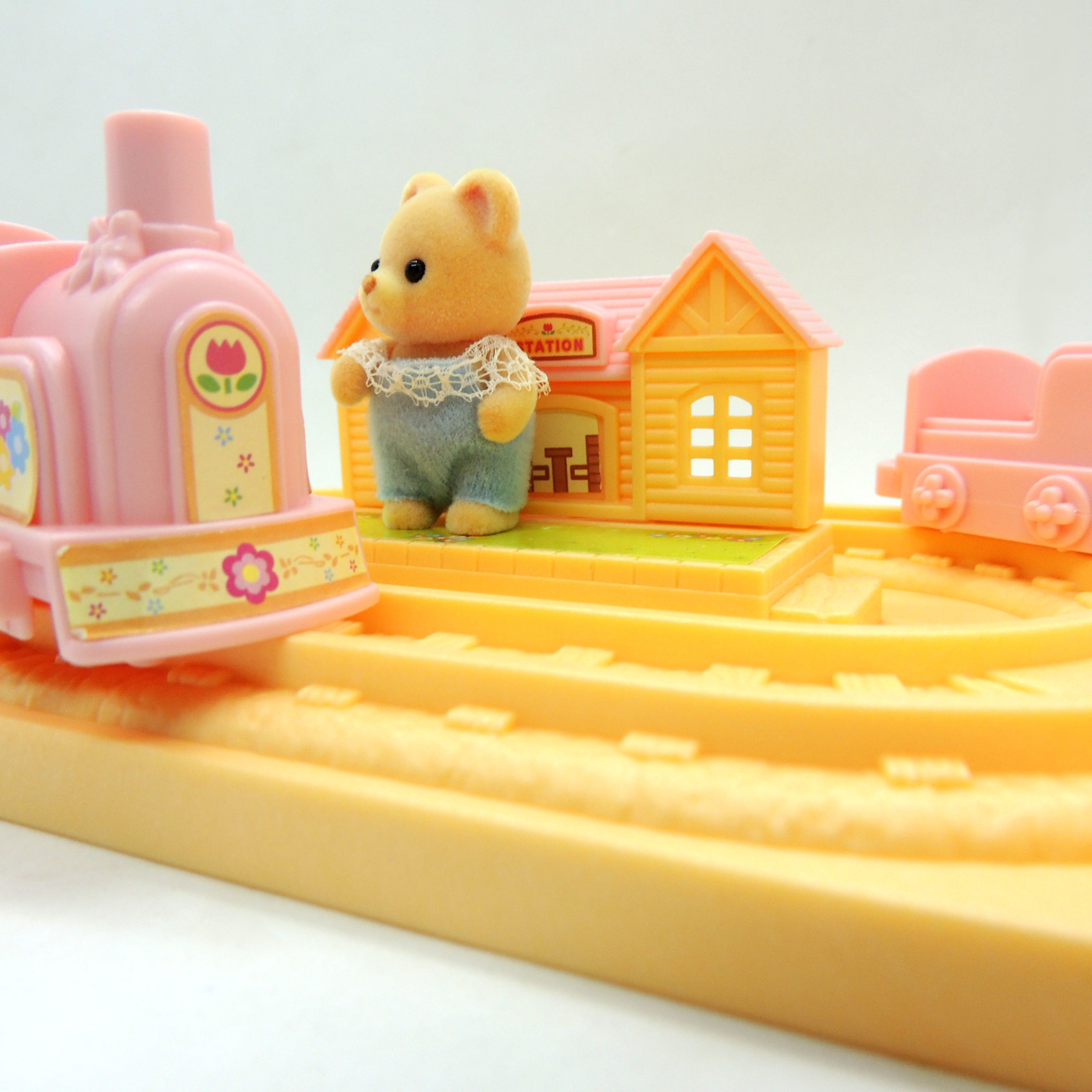 Sylvanian Families Tren Chu Chu 5320 con Bebe Osito Epoch Calico ...