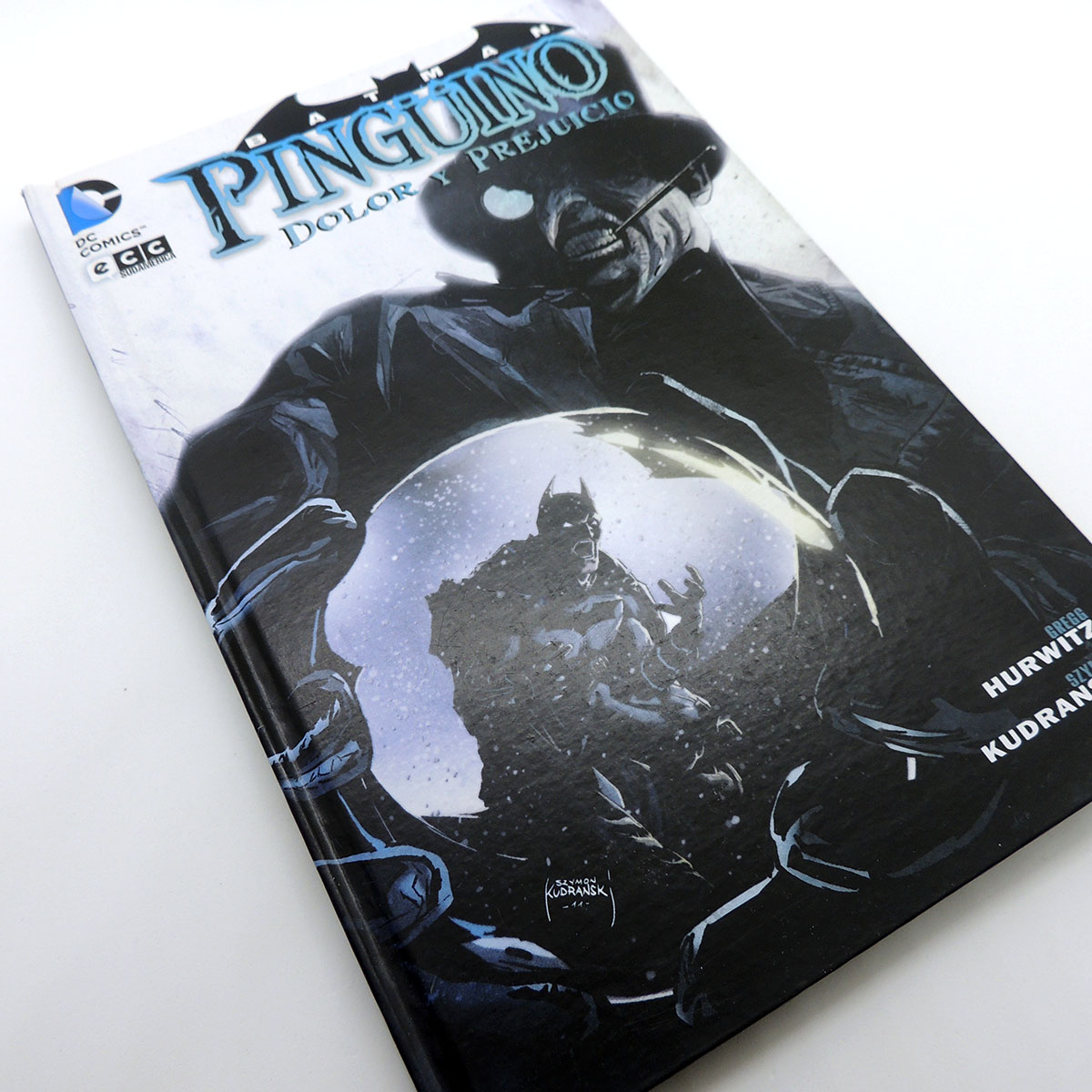 Batman Pingüino Dolor y Prejuicio Hardcover ECC DC Comics - Madtoyz