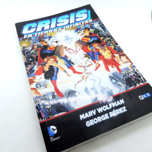 Crisis en Tierras Infinitas ECC DC Comic
